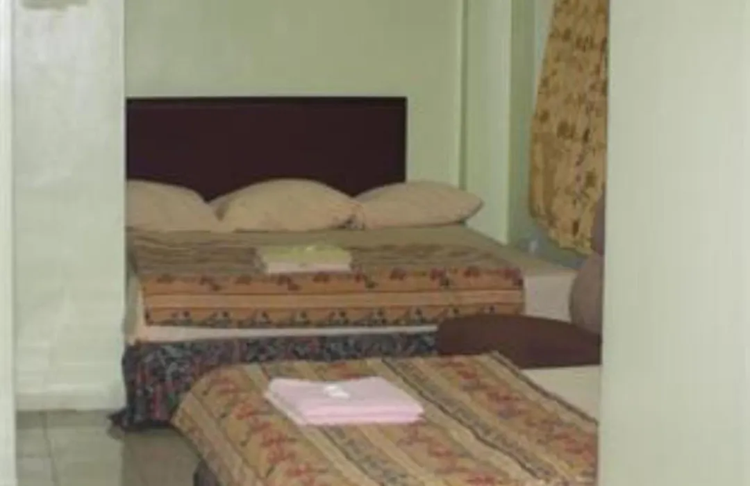 Kawana Tourist Inn-1